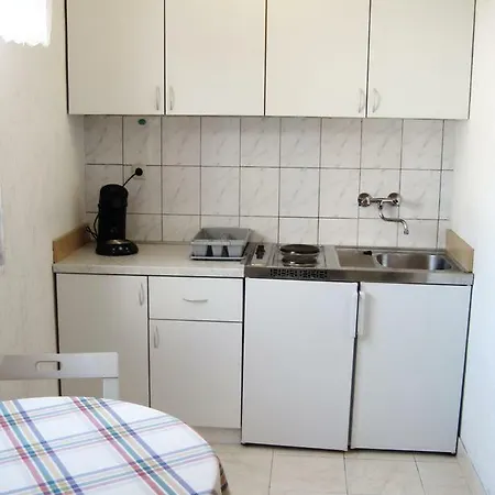 Appartement With A Parking Space Rukavac Vis 2473 Vis